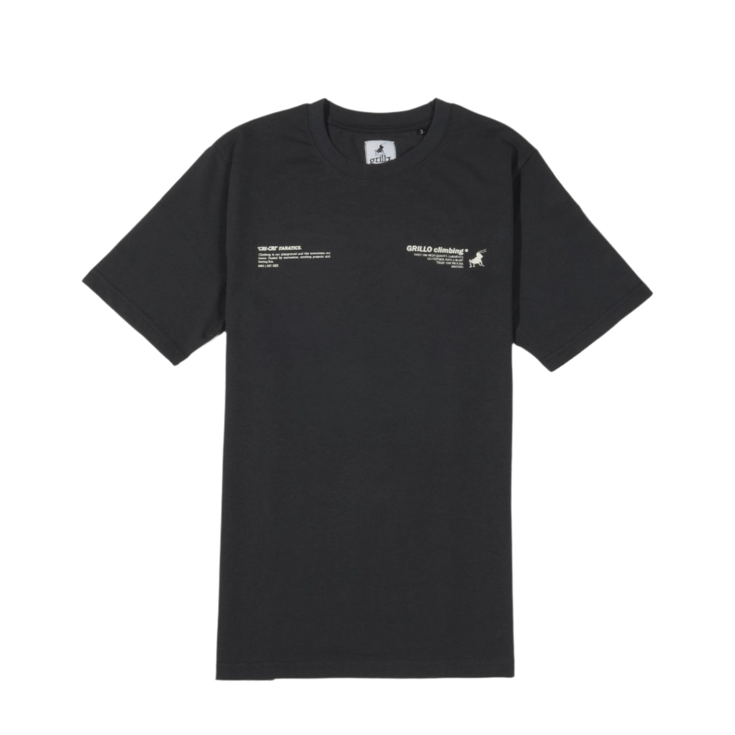 Parte delantera de la camiseta gris oscuro, manga corta, cuello acanalado y 100% algodón. Diseño serigrafiado arriba a la derecha e izquierda de la camiseta, al nivel del pecho.